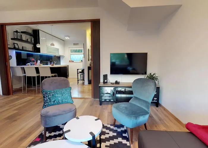 17 Ljubav Place Apartment *