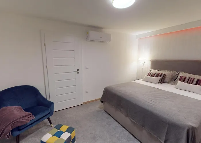 Apartment 17 Ljubav Place *