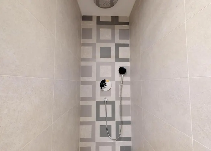 Apartment 17 Ljubav Place *