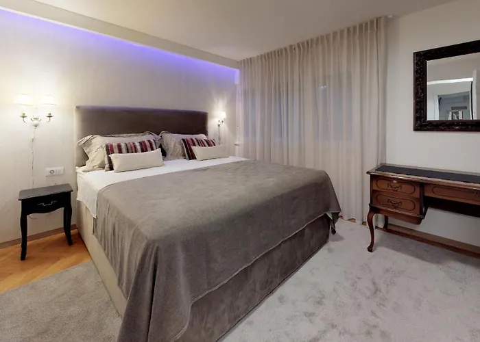 17 Ljubav Place Apartment Split