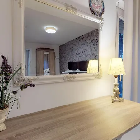 17 Ljubav Place * ספליט