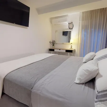 17 Ljubav Place דירה *